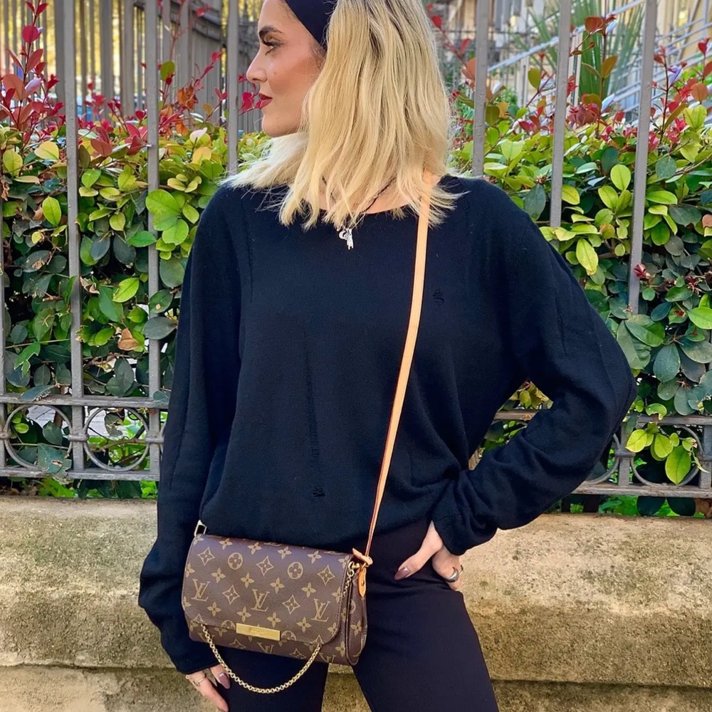 LOUIS VUITTON AUTHENTIC FAVOURITE PM MONOGRAM